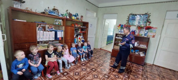 У нас в гостях инспектор ГИБДД У нас в гостях инспектор ГИБДД.