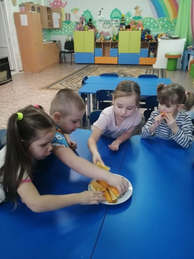 Витамины нам нужны, для здоровья так важны! Витамины нам нужны, для здоровья так важны!.